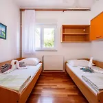 Iv Holiday home Policnik